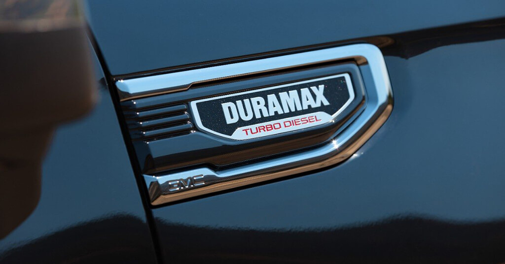 GMC améliore les capacités du Sierra 1500 AT4X 2024 avec l&rsquo;ajout du moteur Duramax de 3,0 L robuste et raffiné